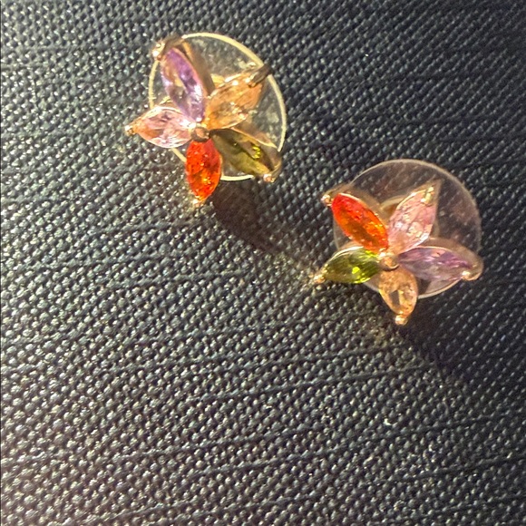 Pretty Bird Vibrant Floral Earrings - Picture 3 of 3